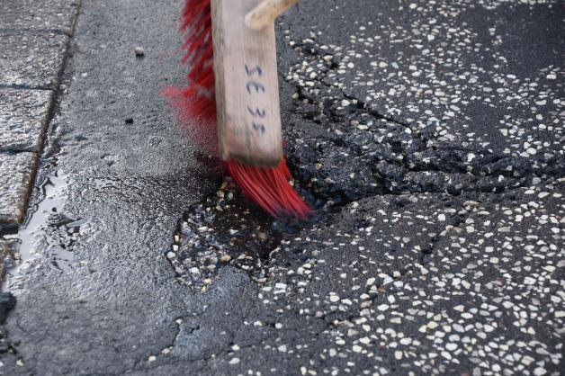 Schlaglcher Feldweg Ausbessern