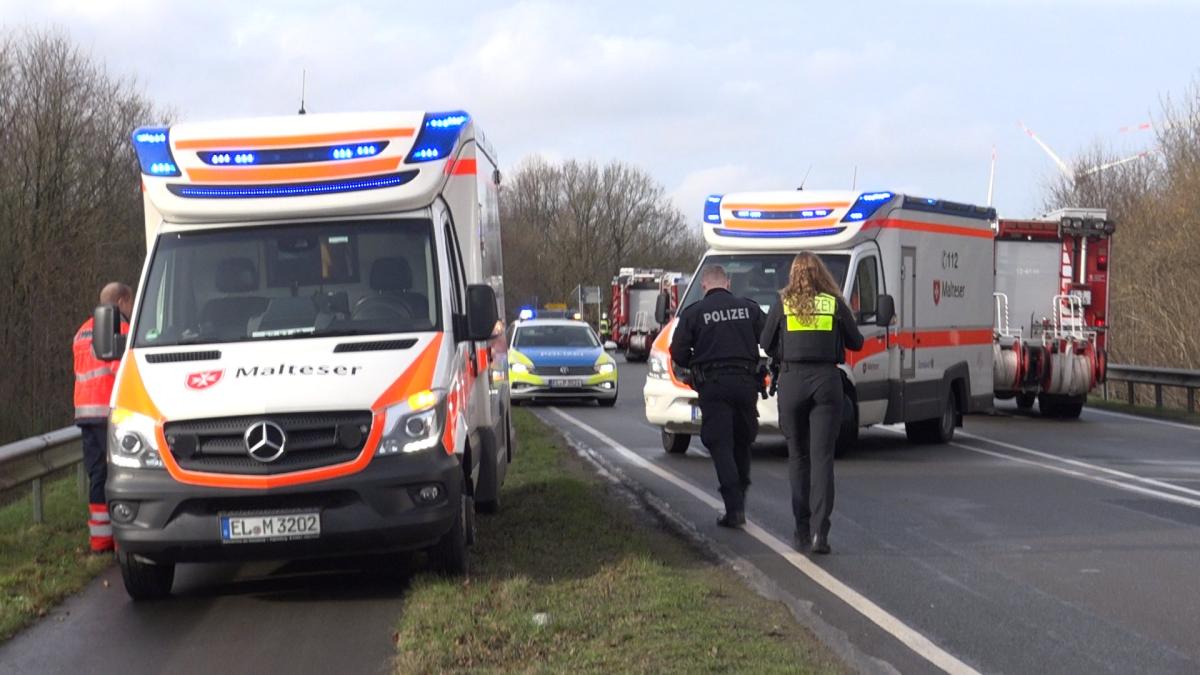 Dörpen: Person Nach Unfall Auf B401 Eingeklemmt - Straße Gesperrt | NOZ