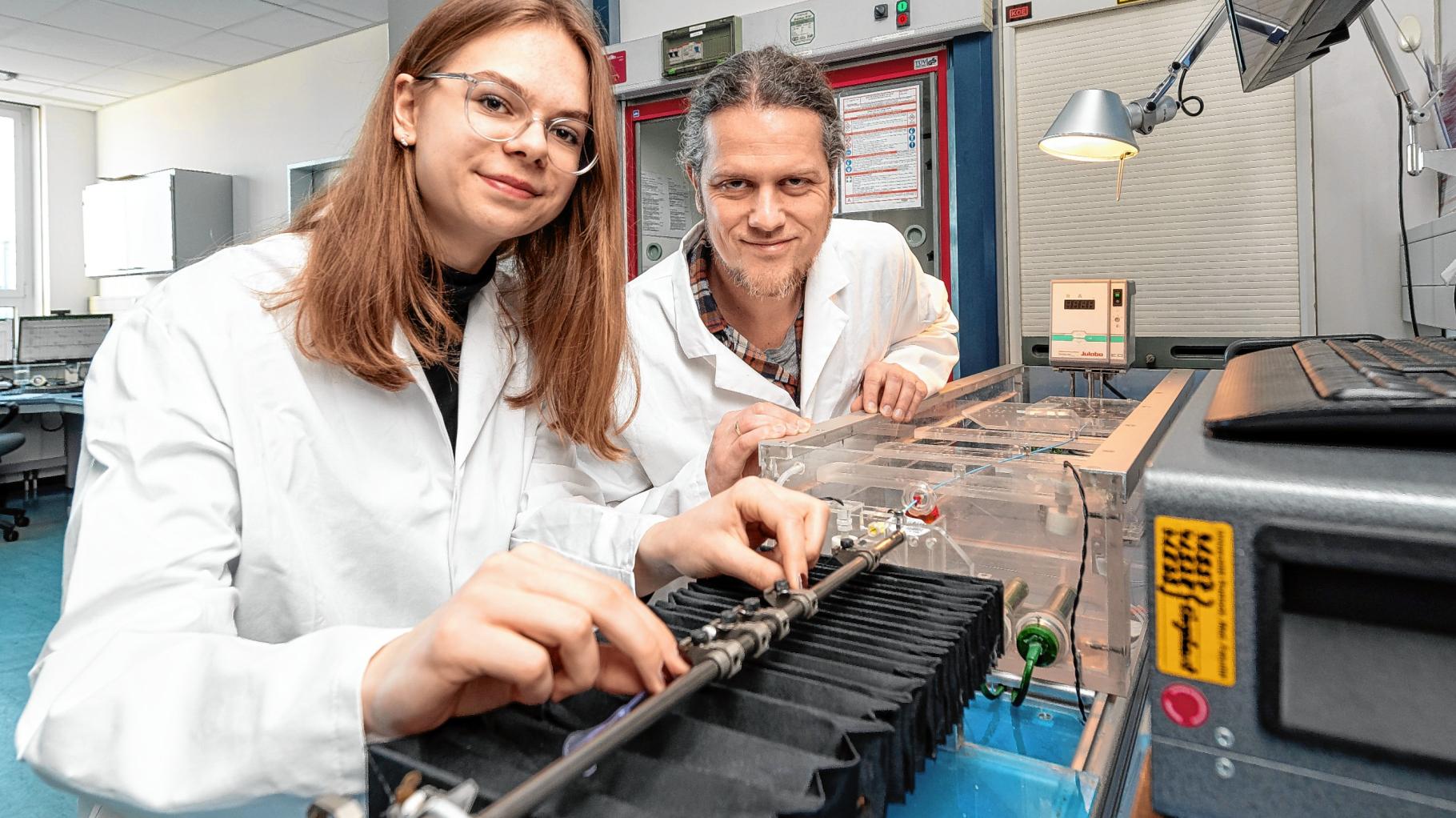 Schüler aus Schwerin blicken in die Zukunft der Medizintechnik an der Universität Rostock