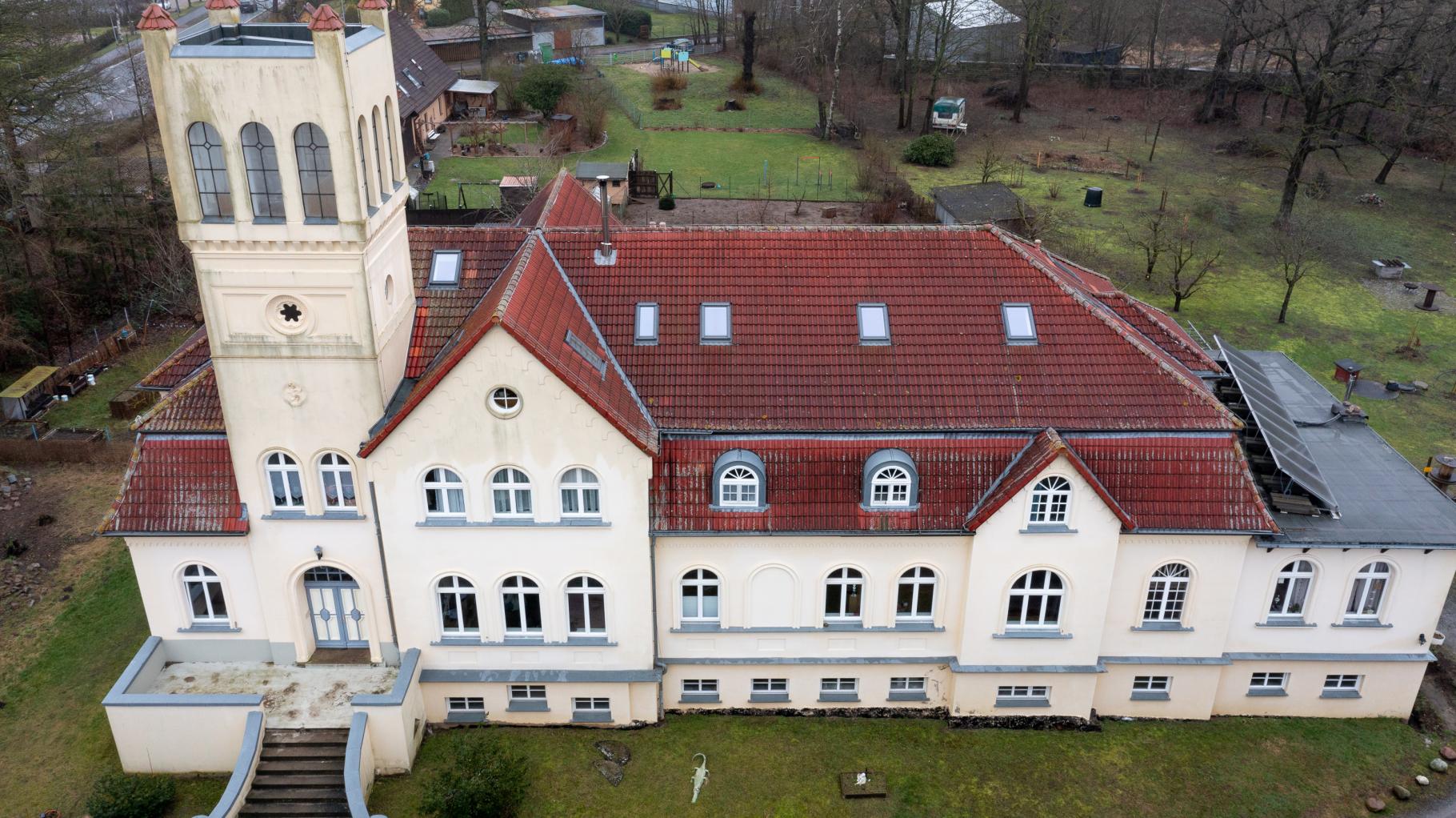 Schloss Wendfeld bei Sanitz steht zum Verkauf – so viel müsste der neue Besitzer hinlegen