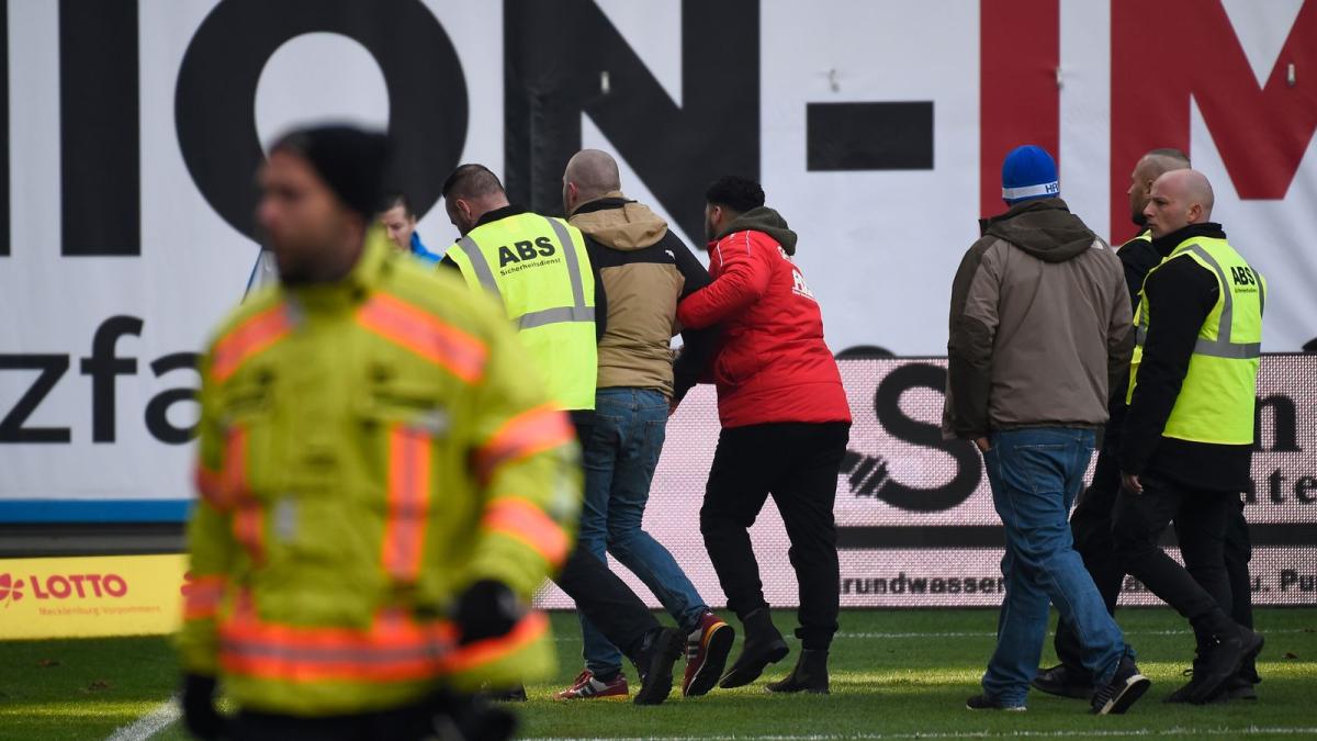 Hansa Rostock entschuldigt sich für „inakzeptablen Übergriff“ | SVZ
