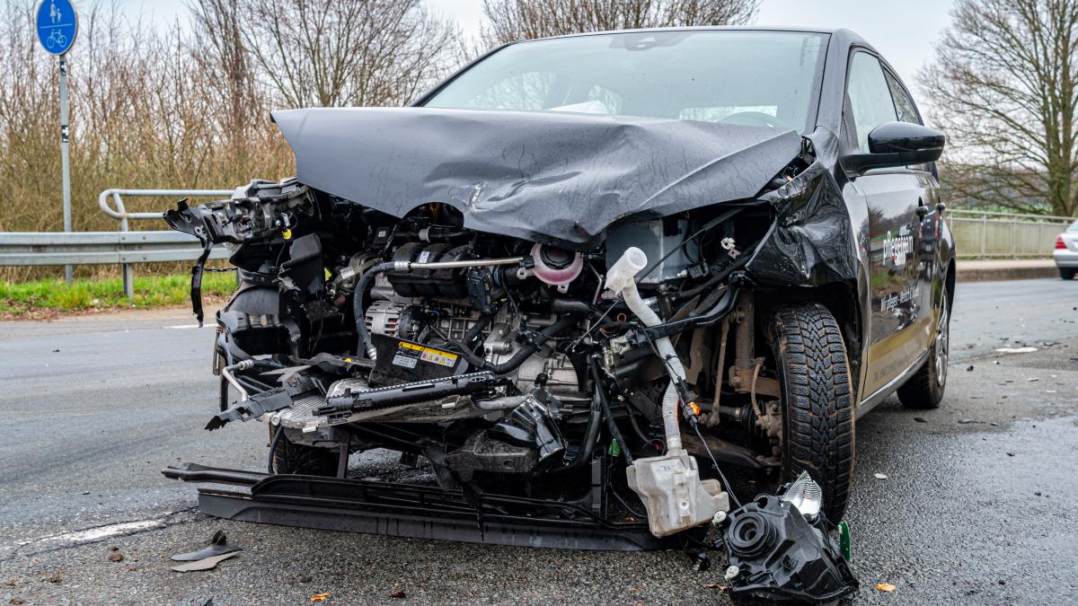 Autos Zusammengestoßen: 65-Jährige Bei Unfall In Bohmte Verletzt | NOZ