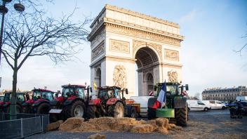 Farmers Block The Champs Elysees - Paris About one hundred members of the farmers union Coordination Rurale carried out 