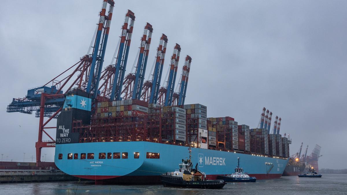 Neues Methanol-Containerschiff „Ane Maersk“ Erstmals In Hamburg | SHZ