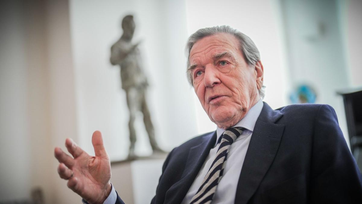 Gerhard Schröder défend Poutine et critique la direction du SPD