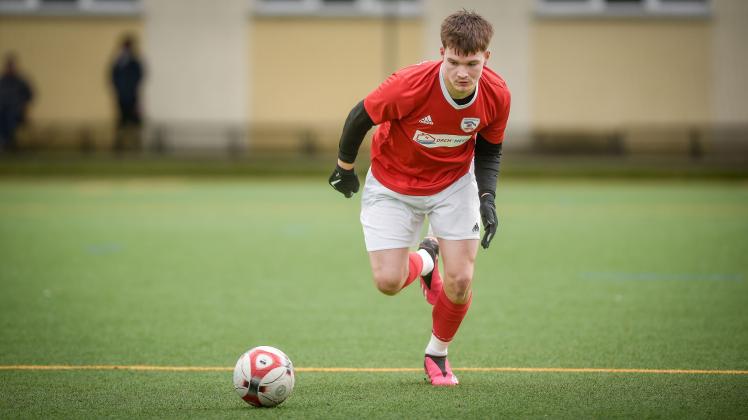 Der Rostocker FC III verspielt beim 3:4 gegen Rövershagen eine 3: