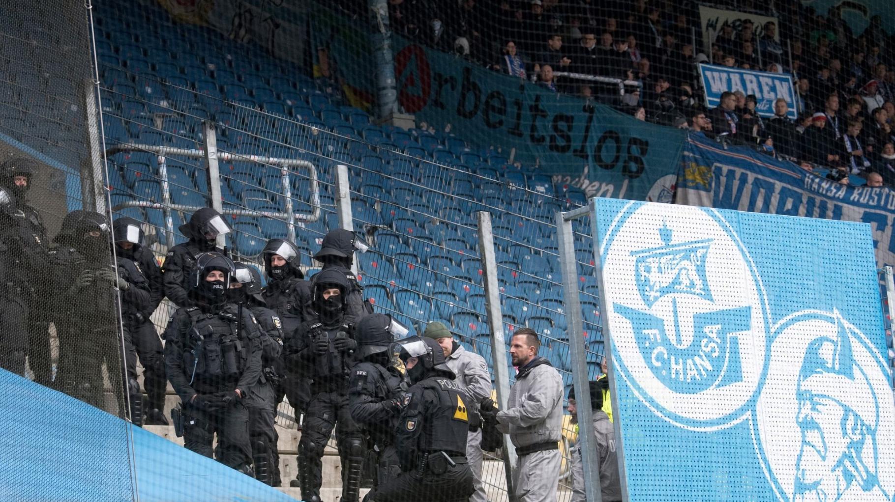 Hertha BSC gegen Hansa Rostock:  Sonderzug und Sorge vor Randale