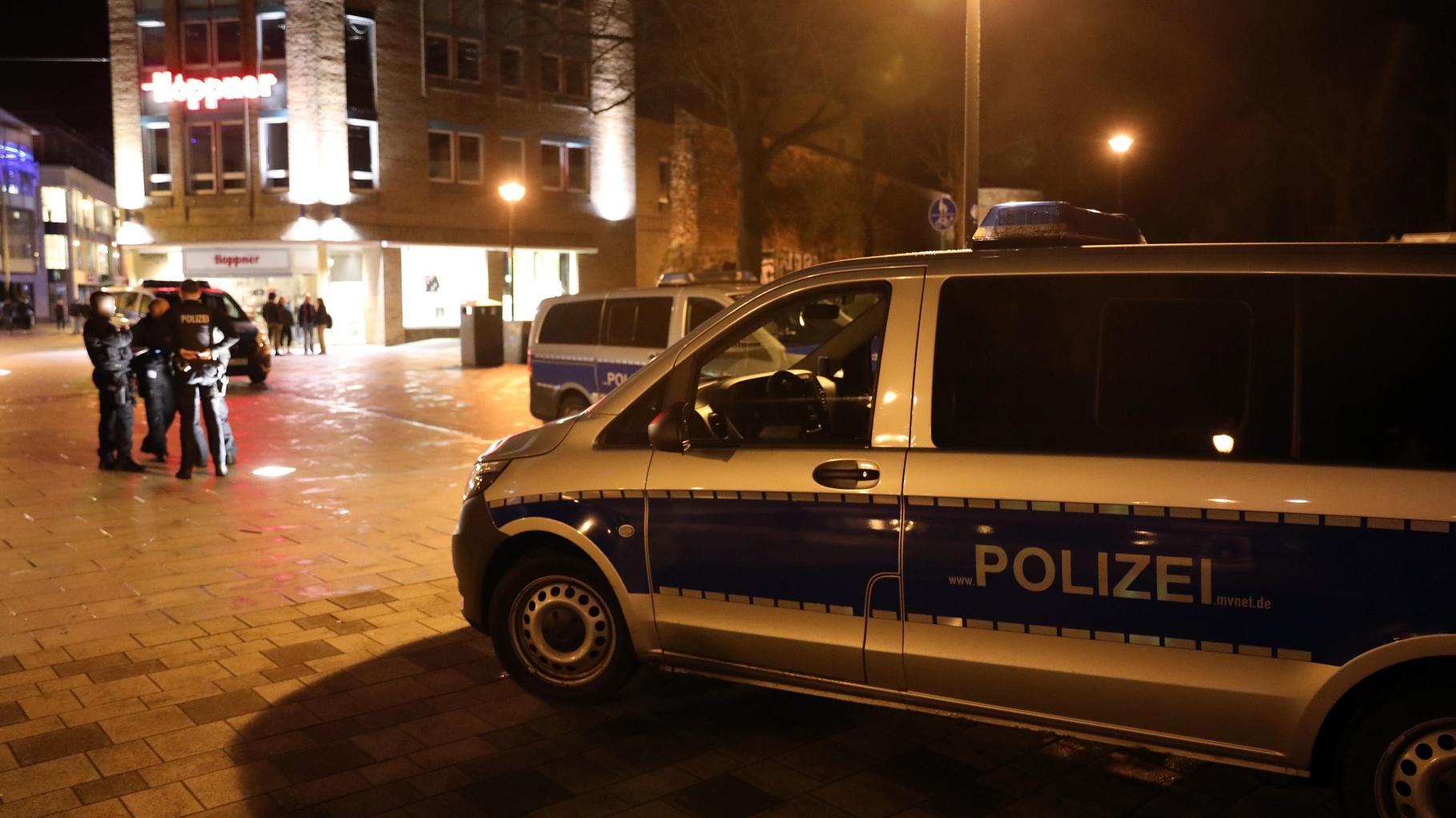 Gruppenvergewaltigung in Rostocker Wallanlagen?
