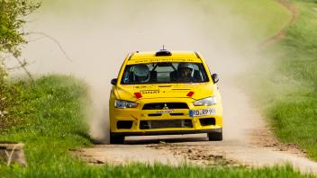 Bei der ADAC Stormarn Rallye des MSC Trittau gaben Rolf Petersen und Markus Drümmer im Mitsubishi EVO X Vollgas.