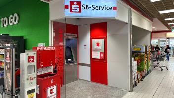 Der Geldautomat der Sparkasse Emsland im Kaufland Meppen soll vom Netz gehen. 