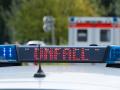 Melle, Deutschland 02. September 2023: Ein Einsatzfahrzeug, Streifenwagen, der Polizei steht mit Blaulicht und dem Schri