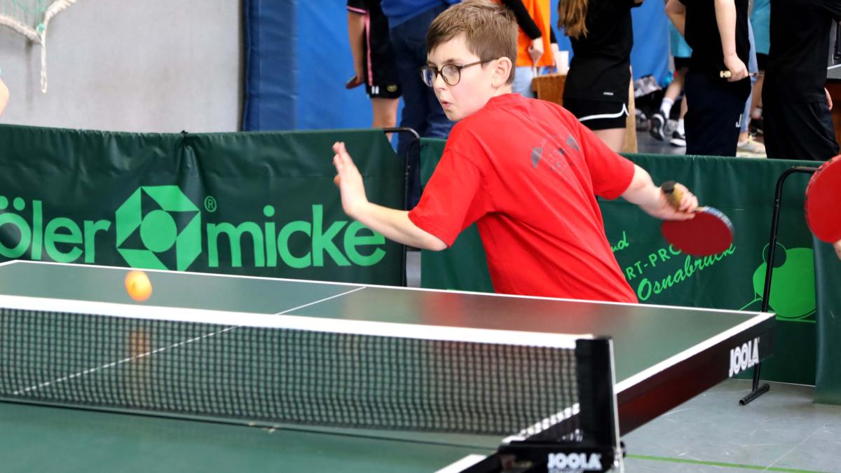ungew-hnlich-turnier-im-tischtennis-rundlauf-in-osnabr-ck