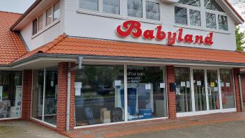Nach 34 Jahren schließt die Babyland-Filiale am Gasthauskanal in Papenburg.