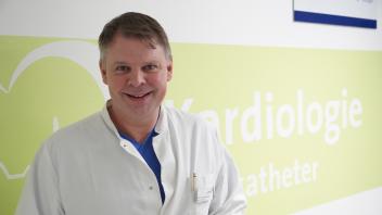 „Ich wollte schon immer Arzt werden“, sagt der neue Chefarzt der Kardiologie im Marien-Hospital in Papenburg, Prof. Dr. Hendrik Bonnemeier.
