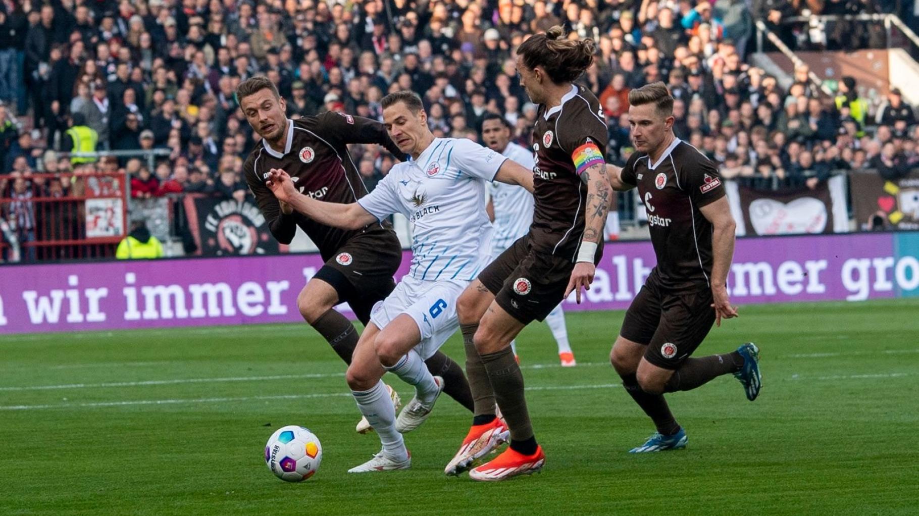 Hansa Rostock verliert trotz guter Leistung das Nordduell beim FC St. Pauli