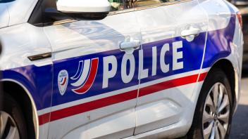 Die französische Nationalpolizei wird zur Sicherstellung der inneren Sicherheit Frankreichs eingesetzt und bekämpft dabe