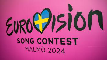 MALMÖ 2024-04-23 Reklam för Eurovision Song Contest ( ESC ) pa fasaden pa Malmö Arena i Hyllie i varkylan den 23:e april