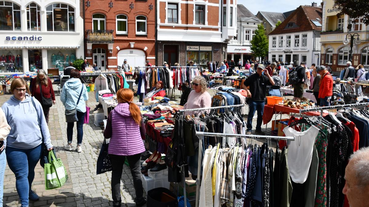Unicef Flohmarkt in Eckernförde zum Auftakt der Sprottentage