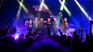 Headliner des Sunsetbash-Festivals auf Föhr: Die Hard‘n‘Heavy-Coverband Skyline.