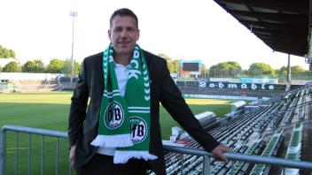 Dr. Dieter Gudel blickt auf 20 Jahre Erfahrung im Profifußball zurück, zum 1. Juli wird der 48-Jährige Vorstandsvorsitzender des VfB Lübeck. 