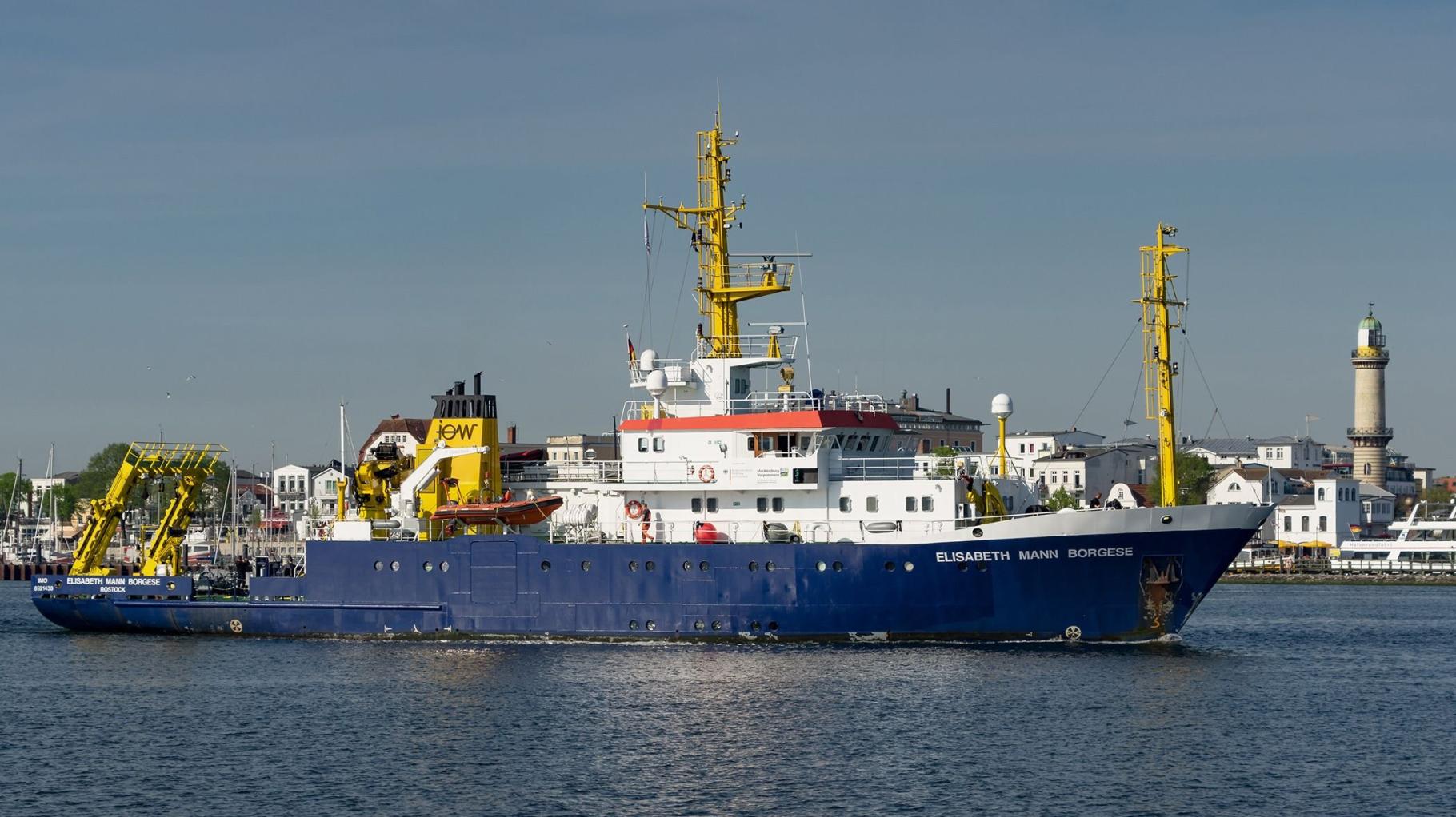 Open Ship auf zwei Forschungsschiffen im Warnemünder Hafen