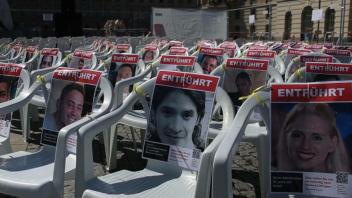 «Der Horror begleitet uns»: Angehörige erinnern an Hamas-Geiseln