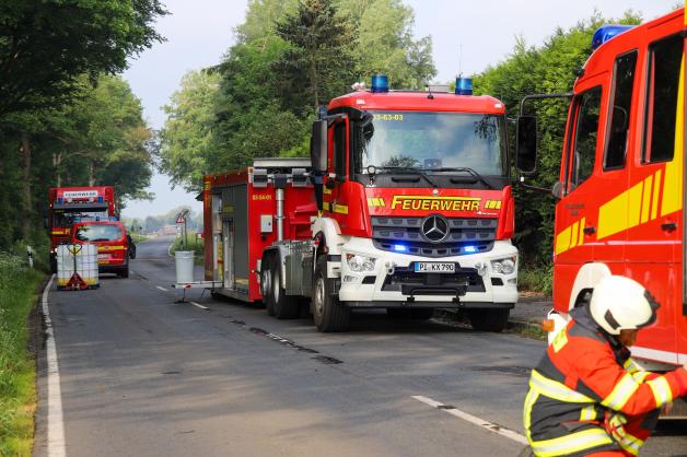 Schwerer Unfall bei Hemdingen Laster kracht in
