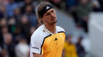PARIS, FRANCE - MAY 30: Alexander Zverev of Germany reacts during the 2nd round of Roland Garros 2024 match between Alex
