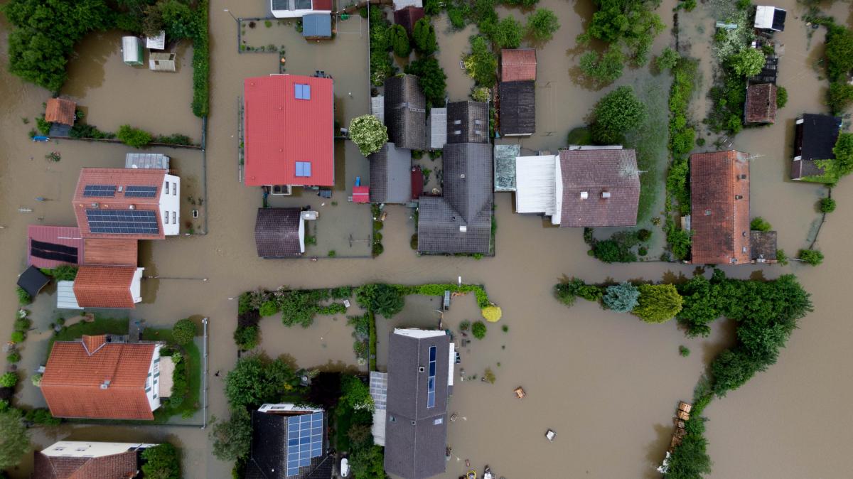 Flooding in southern Germany: Firefighters die on the job