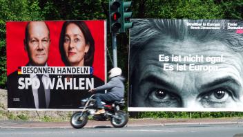 Dortmund, 9.5.2024: Wahlplakate zur Europawahl am 9.6.2024. Links: Plakat der SPD mit Bundeskanzler Olaf Scholz und der 