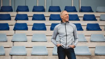 Prof. Dr. Ingo Froböse ist Universitätsprofessor für Prävention und Rehabilitation im Sport an der Deutschen Sporthochschule Köln. 