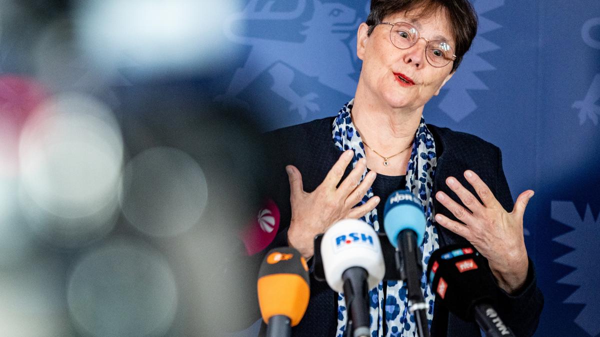 Poll of the day: Is Heinold's resignation coming at the right time?
