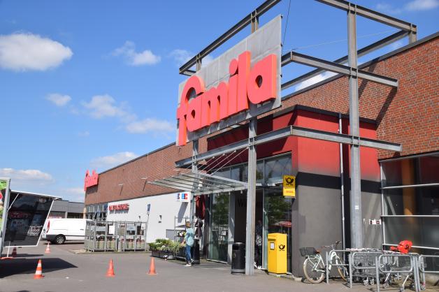 Westring in Pinneberg Neue Drogerie, Aldi größer, Famila baut um