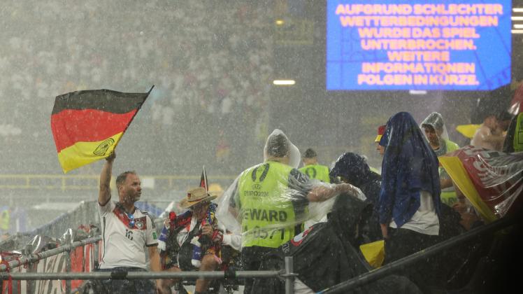 EM 2024: Unwetter in Dortmund – deutsches Spiel unterbrochen | NOZ