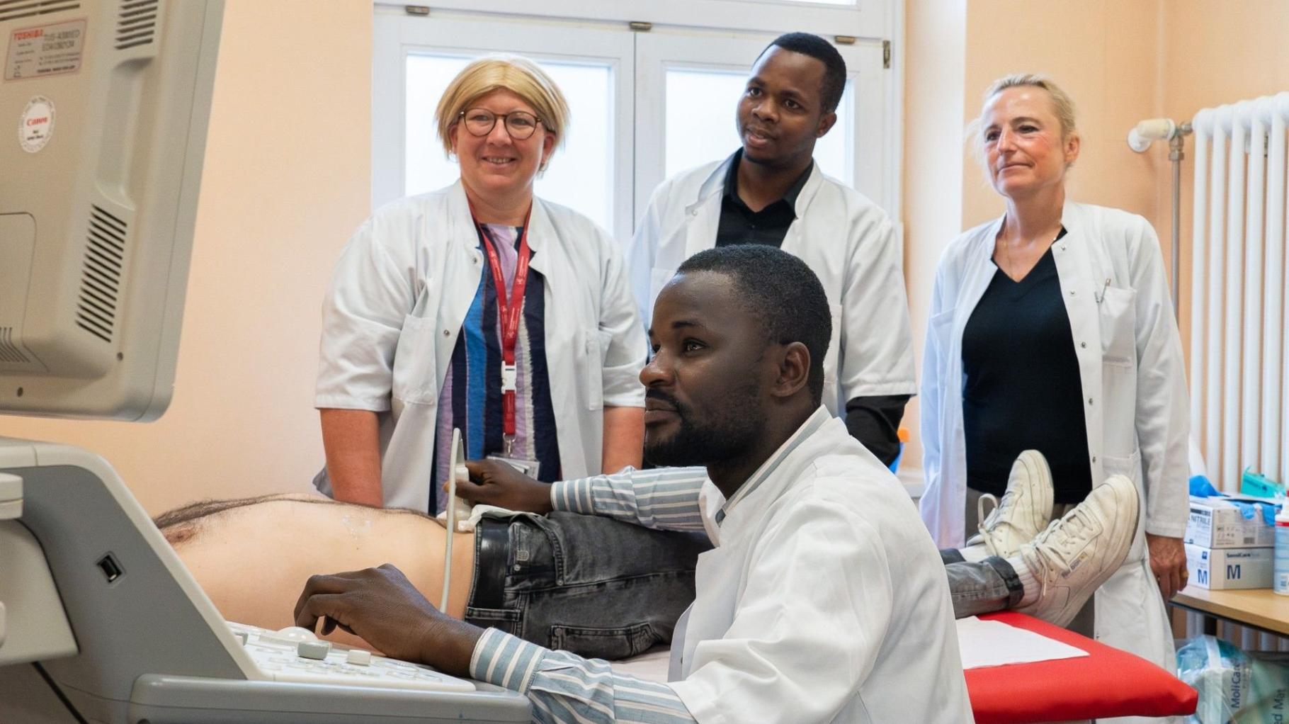 Mediziner aus Tansania erhalten Weiterbildung an der Unimedizin Rostock