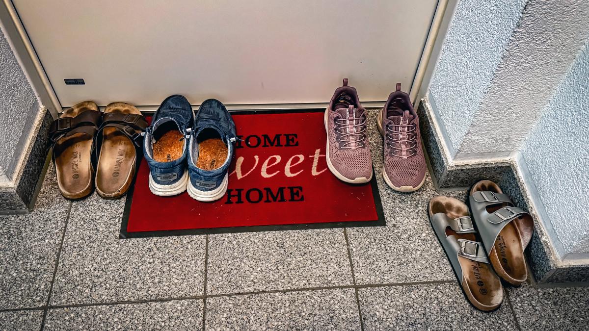 Schuhe Im Treppenhaus