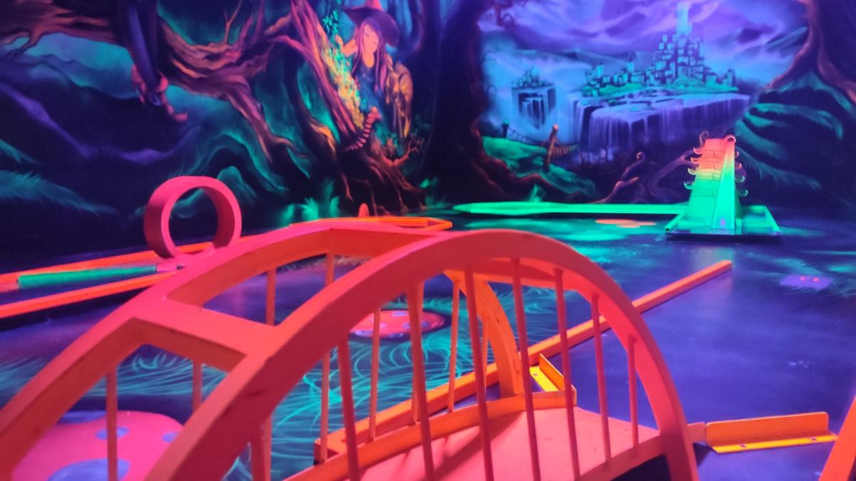 flucht-vorm-gewitter-4d-minigolf-ist-eine-gute-alternative-shz
