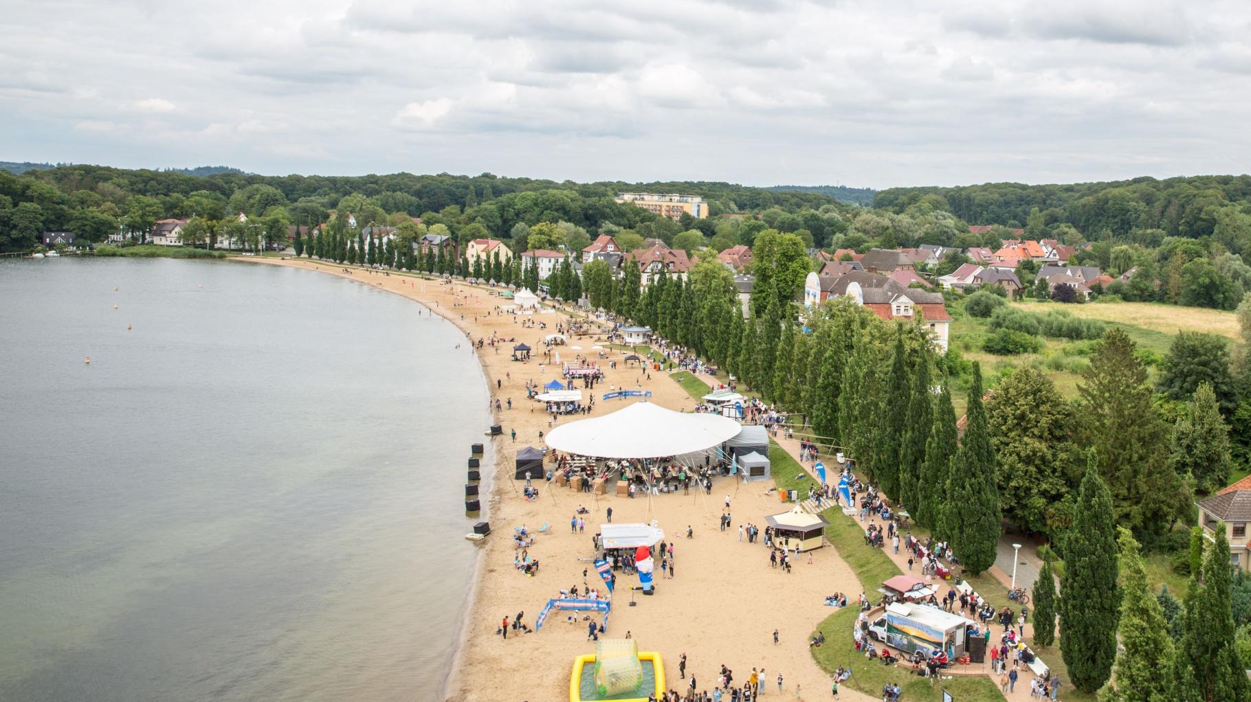 Bildergalerie: So schön ist das Insel- und Strandfest in Schwerin