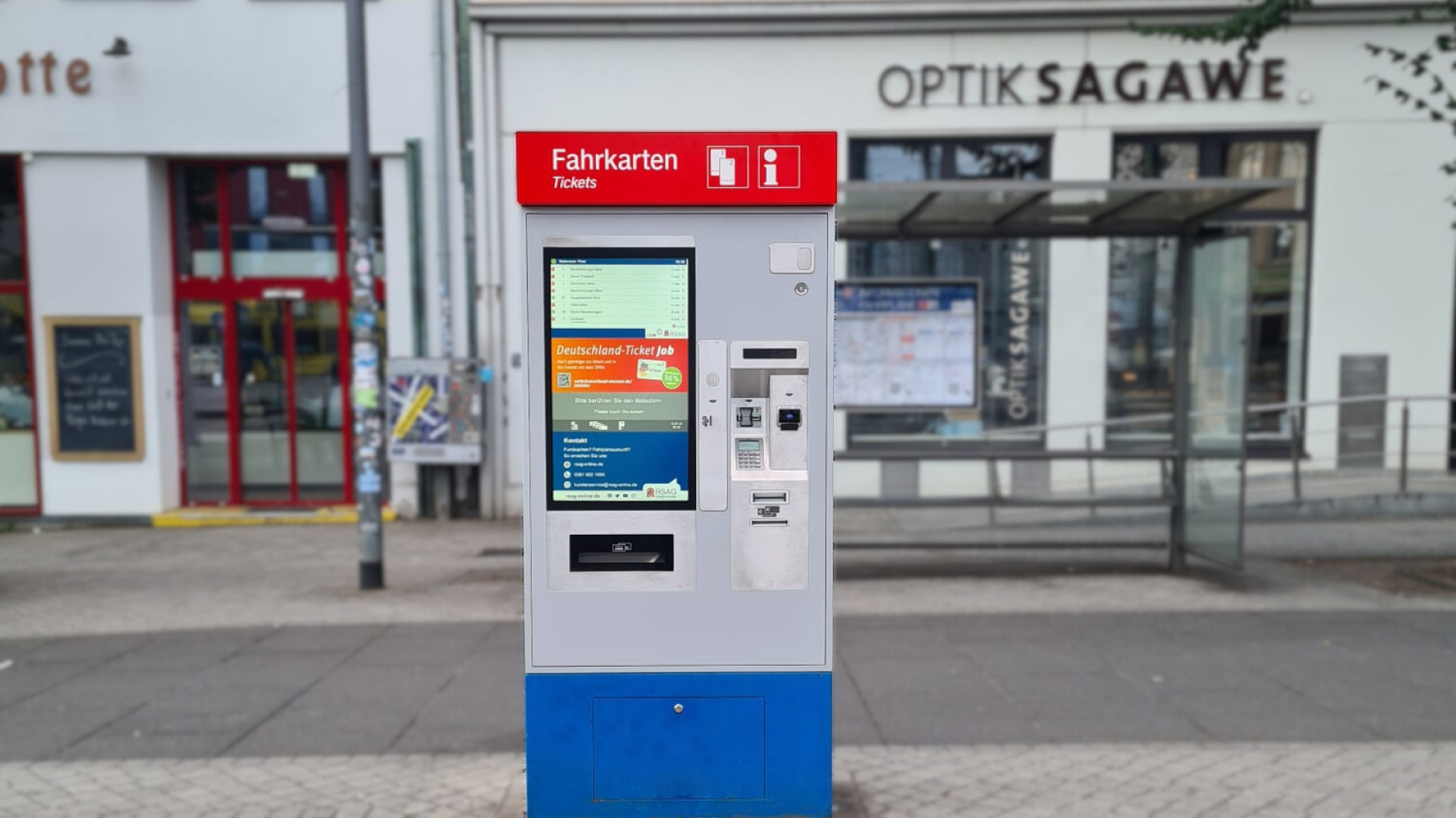 Großes Display und mehr Funktionen: Rostock bekommt neue Fahrkartenautomaten