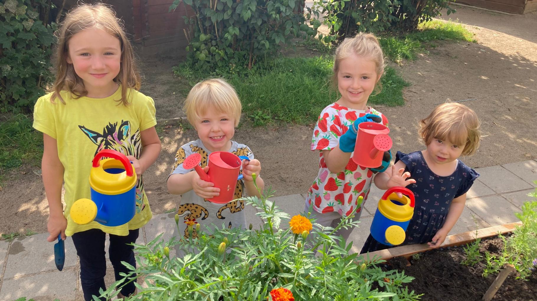 Nachhaltigkeit und Umweltbewusstsein: Bärenkinder lernen im „Grünen Garten“