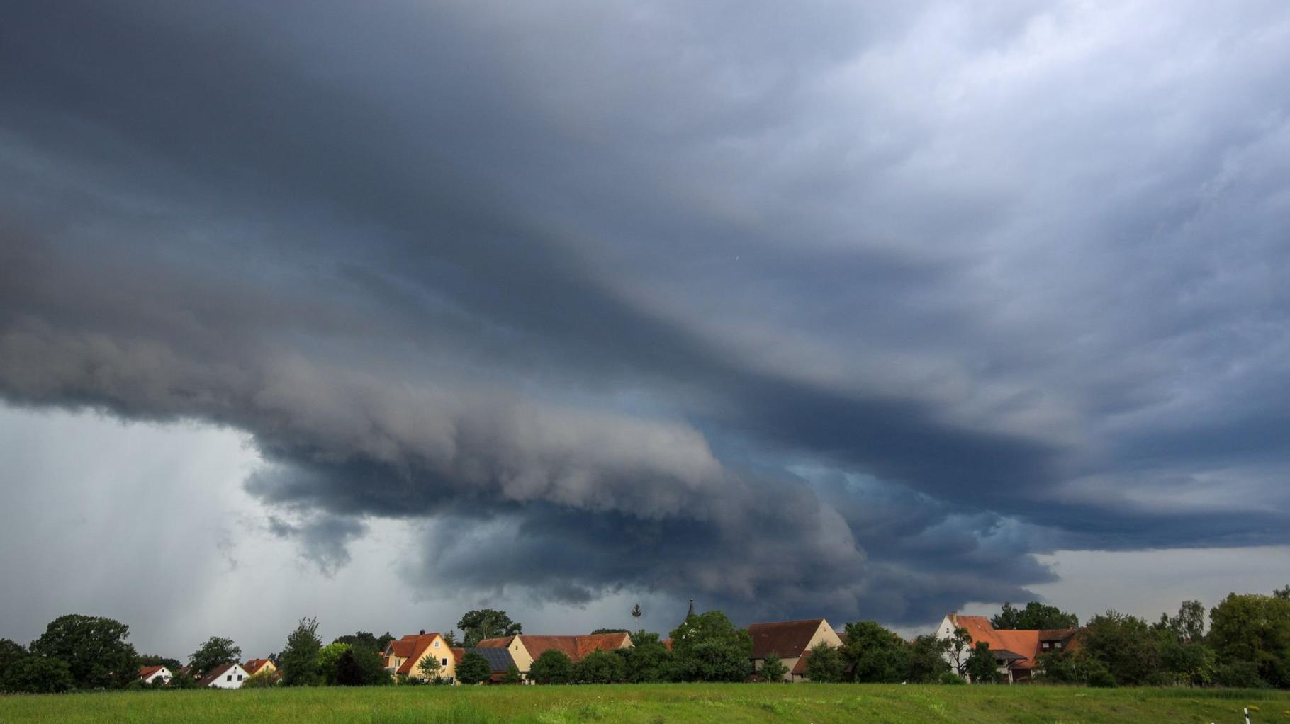 Wetter in MV: Gewitter mit Starkregen, Sturm und Hagel erwartet