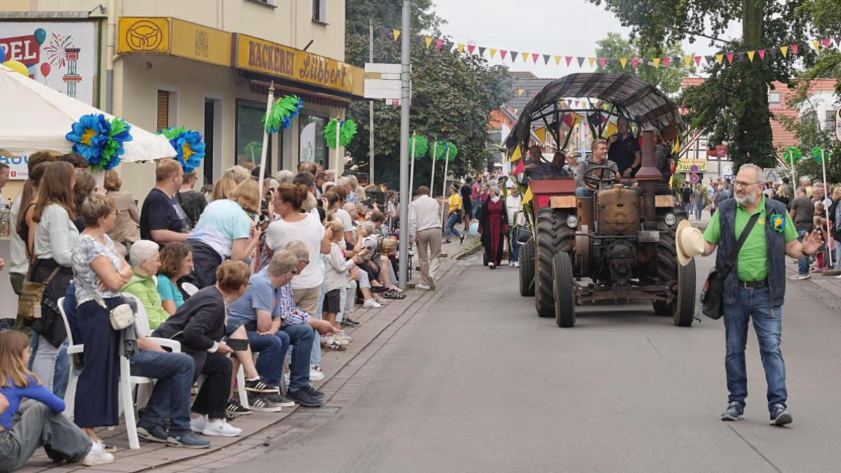 950 Jahre Bohmte Der große Festumzug am Sonntag im Liveticker