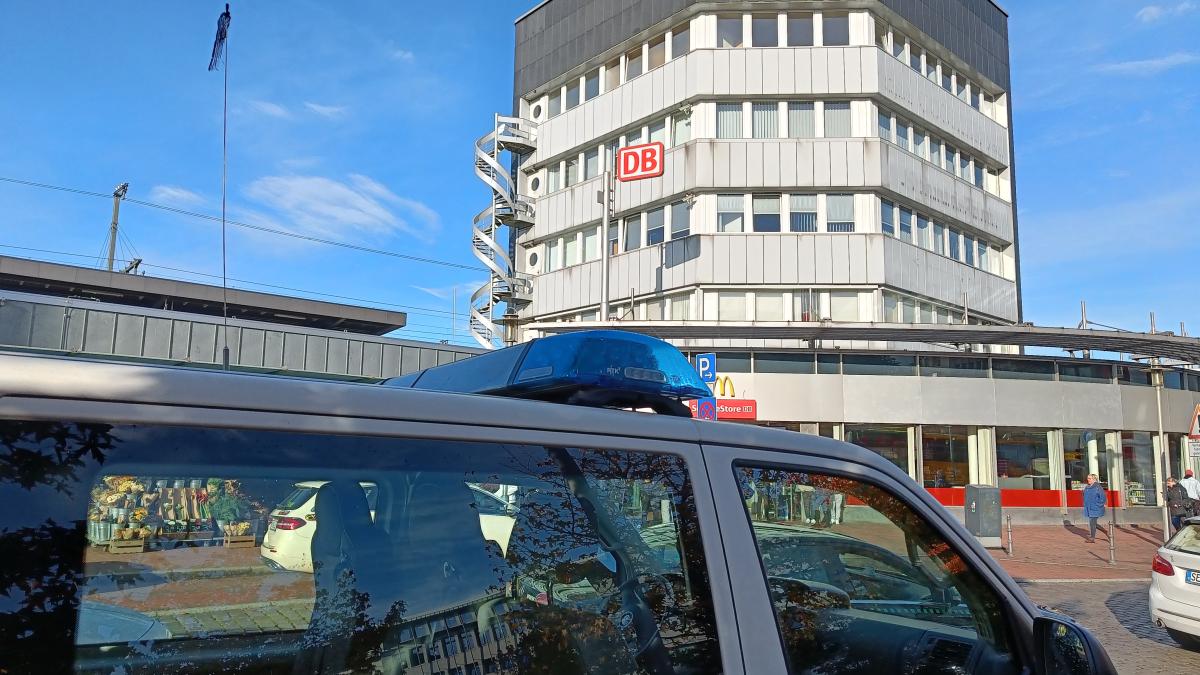 Accident at Neumünster station: Train driver hit by freight train
