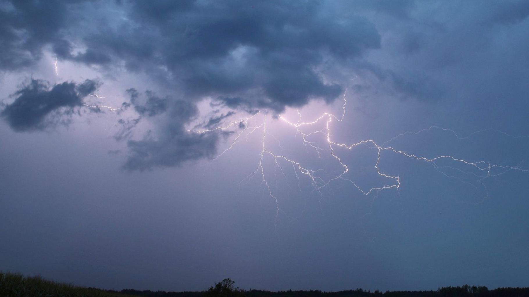 Schweres Gewitter: Unwetterwarnung für die Westküste Schleswig-Holstein