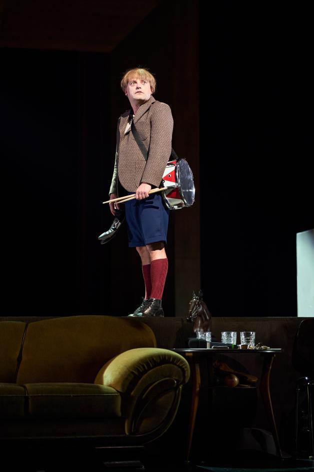 Theater Osnabr ck Die Blechtrommel Auf Der B hne Geht Das theater-osnabr-ck-die-blechtrommel-auf-der-b-hne-geht-das