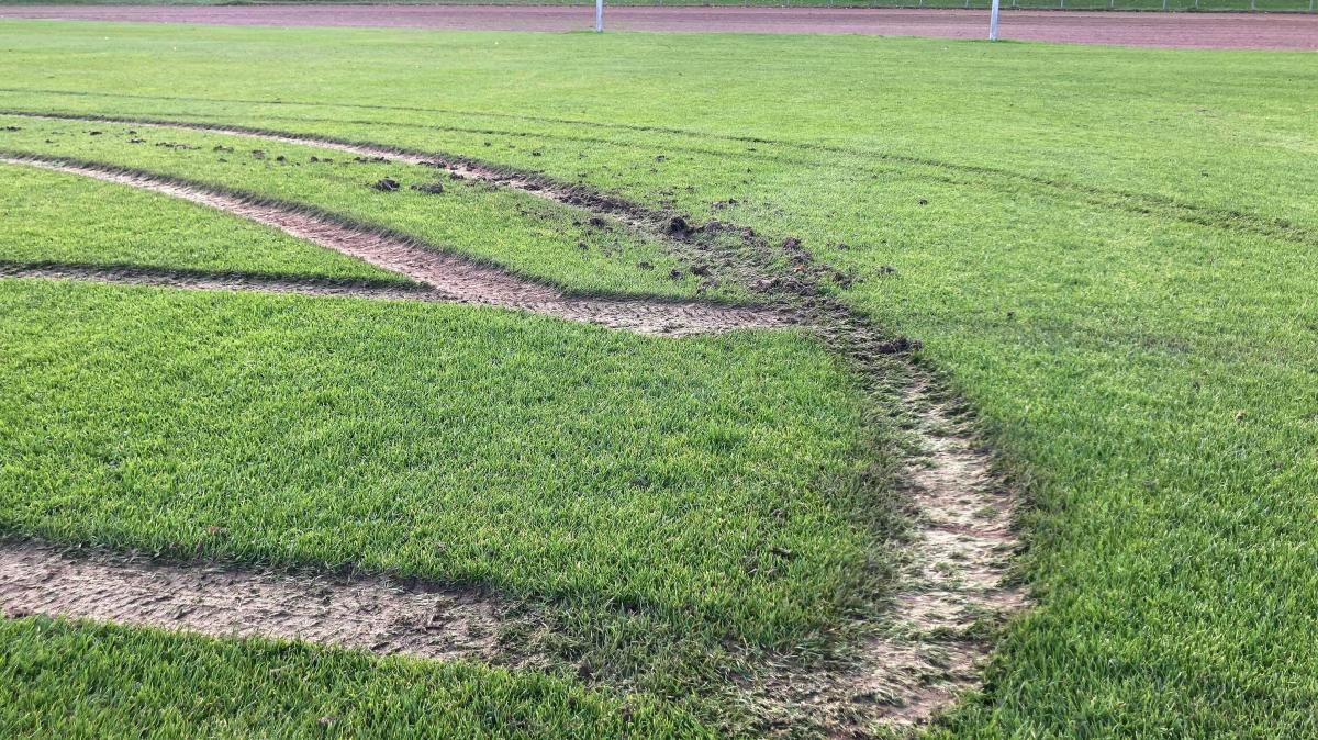 Vandalism in Eckernförde: Search for perpetrators after destroyed lawn