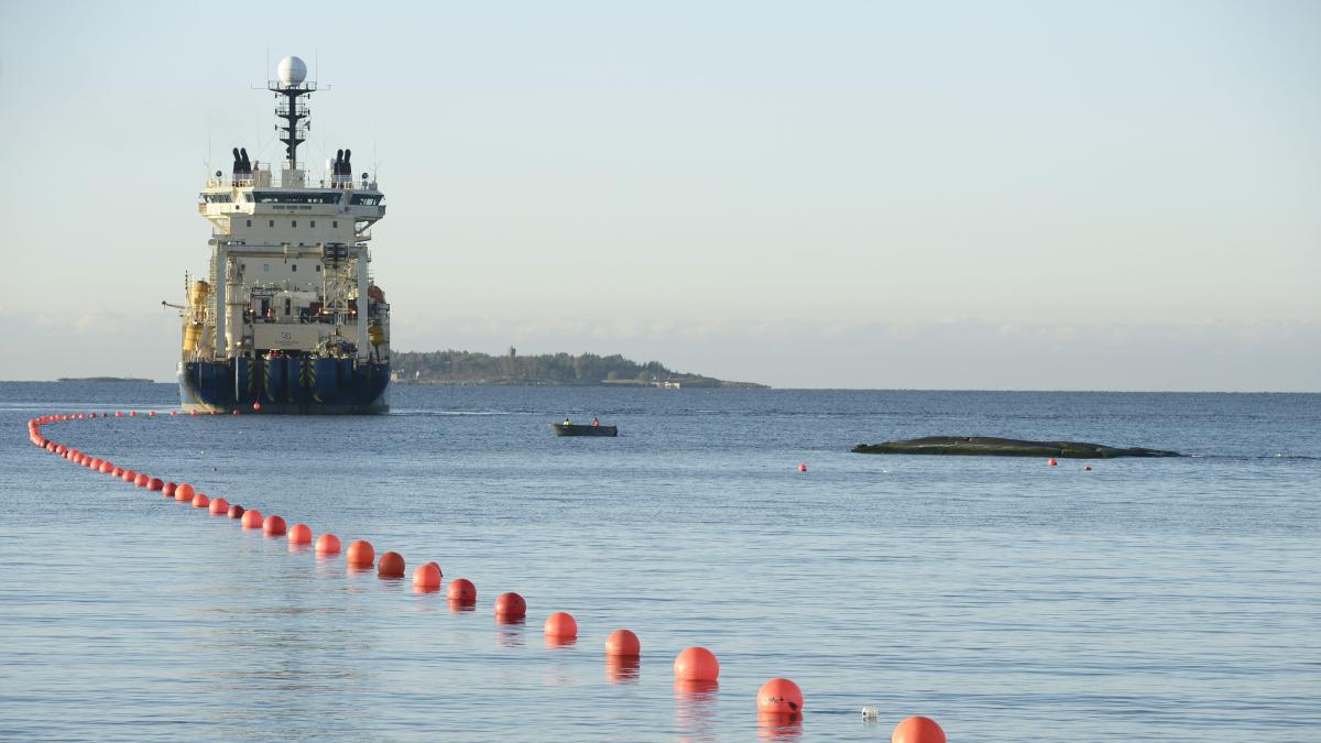 mehrere-unterseekabel-in-der-ostsee-defekt-was-steckt-dahinter