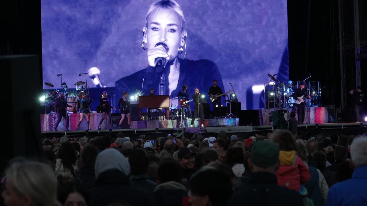 Sarah Connor gibt Zusatz-Konzert bei „Stars am Strand“ 2025