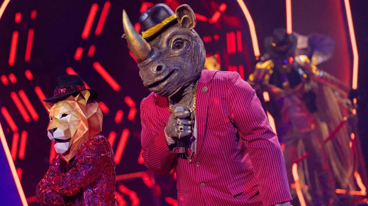 -the-masked-singer-dieser-sport-star-steckte-im-nashorn-kost-m