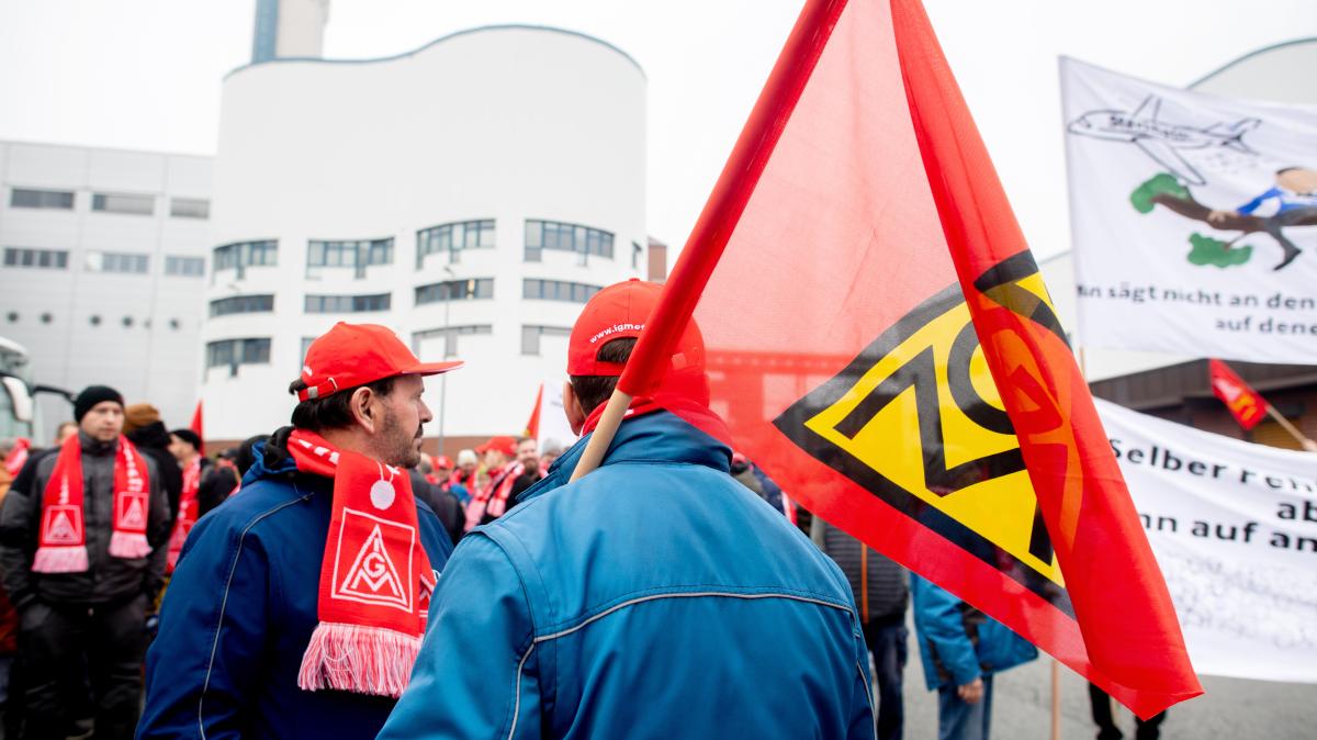 VW: IG Metall is striking in nine plants today - | what is planned